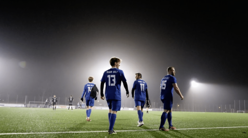 Insulaner im Rausch: B-Junioren von Team Sylt stürmen mit Viererpack an die Spitze