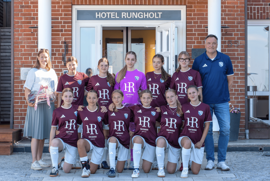 Rungholt-Familie Erdmann macht’s vor: Luxushotel Kampen unterstützt Jugendfussball auf Sylt